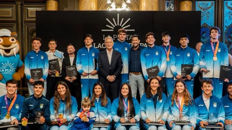 La Plata reconoció a los atletas de los Juegos Suramericanos de Santa Fe