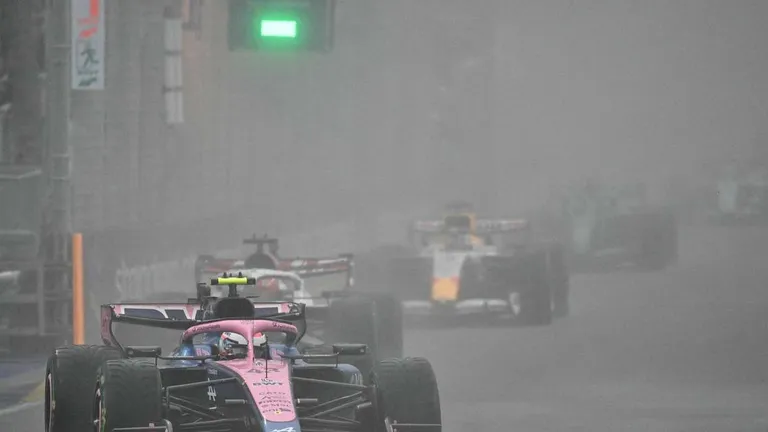A Franco Colapinto "se le clavó" el auto y debió abandonar en la Sprint del GP de Singapur