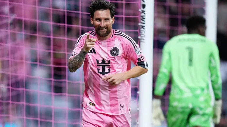 Messi, intratable, marcó por duplicado