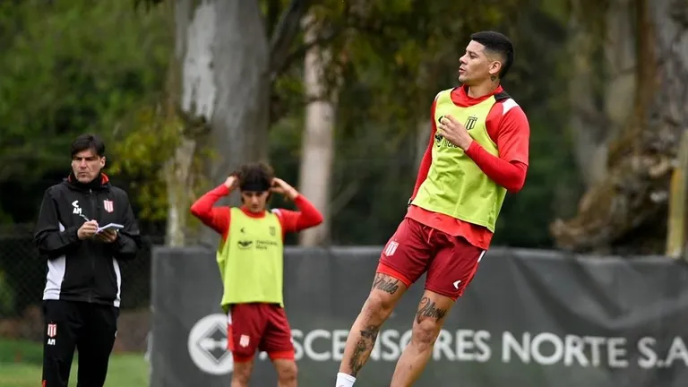 Con la mira en Flamengo, Estudiantes mostró las primeras fotos de Rojo entrenando en…