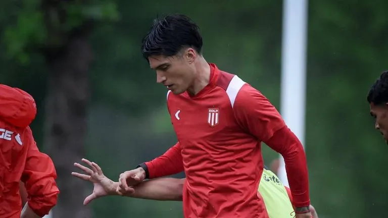 Correa o Tobio Burgos, la duda del Cacique