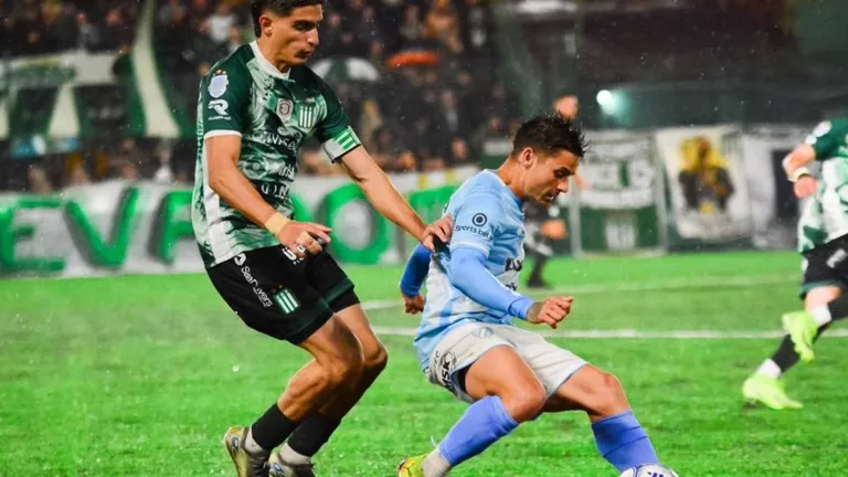 San Carlos no dejó dudas y goleó a Villa Dálmine
