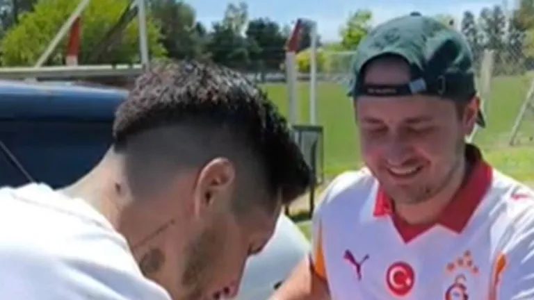 Sosa sorprendió a dos hinchas turcos en City Bell