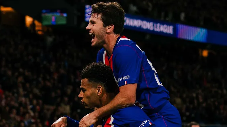 Victoria del PSG ante el Barça y Julián volvió al gol