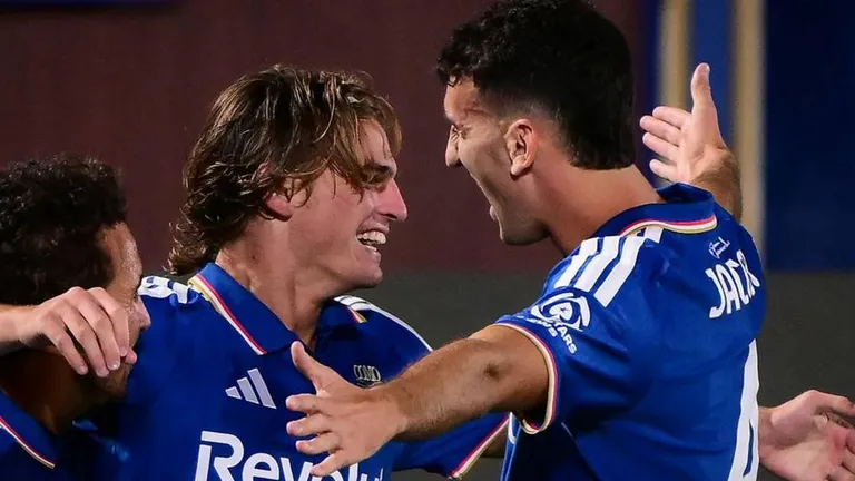 Dos goles y una asistencia de Nico Paz en el éxito del Como