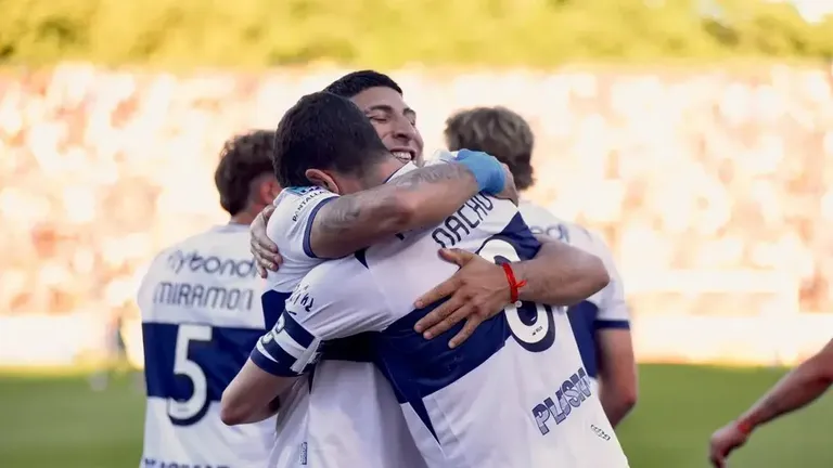 VIDEO |  Horror defensivo y Nacho lo aprovechó