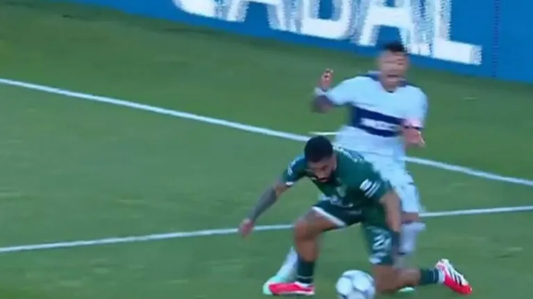 VIDEO | ¿Era penal para Gimnasia? El pisotón de Herrera a Janson que desató los reclamos…