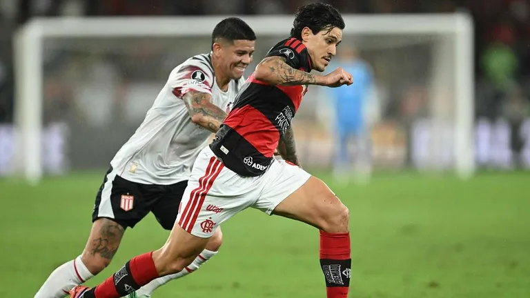Flamengo ratificó su reclamo por Marcos Rojo y responsabilizó a Estudiantes por la mala…