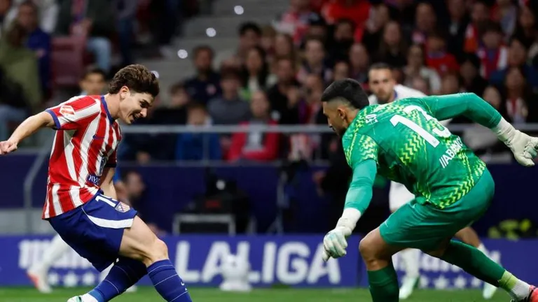 Julián Álvarez le dio el triunfo al Atlético