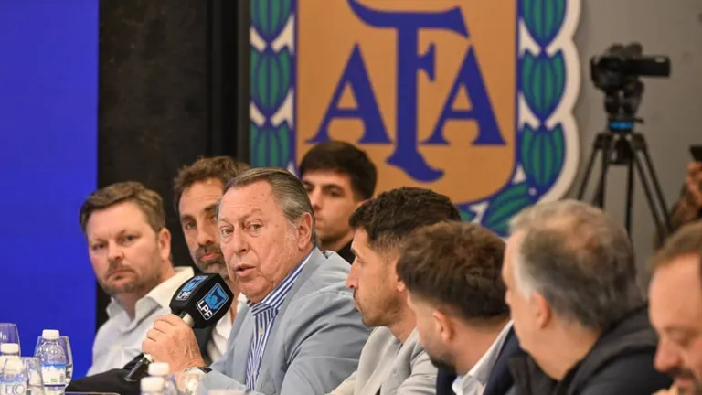 Gimnasia felicitó a Tapia por los recitales de BTS y su impacto en La Plata