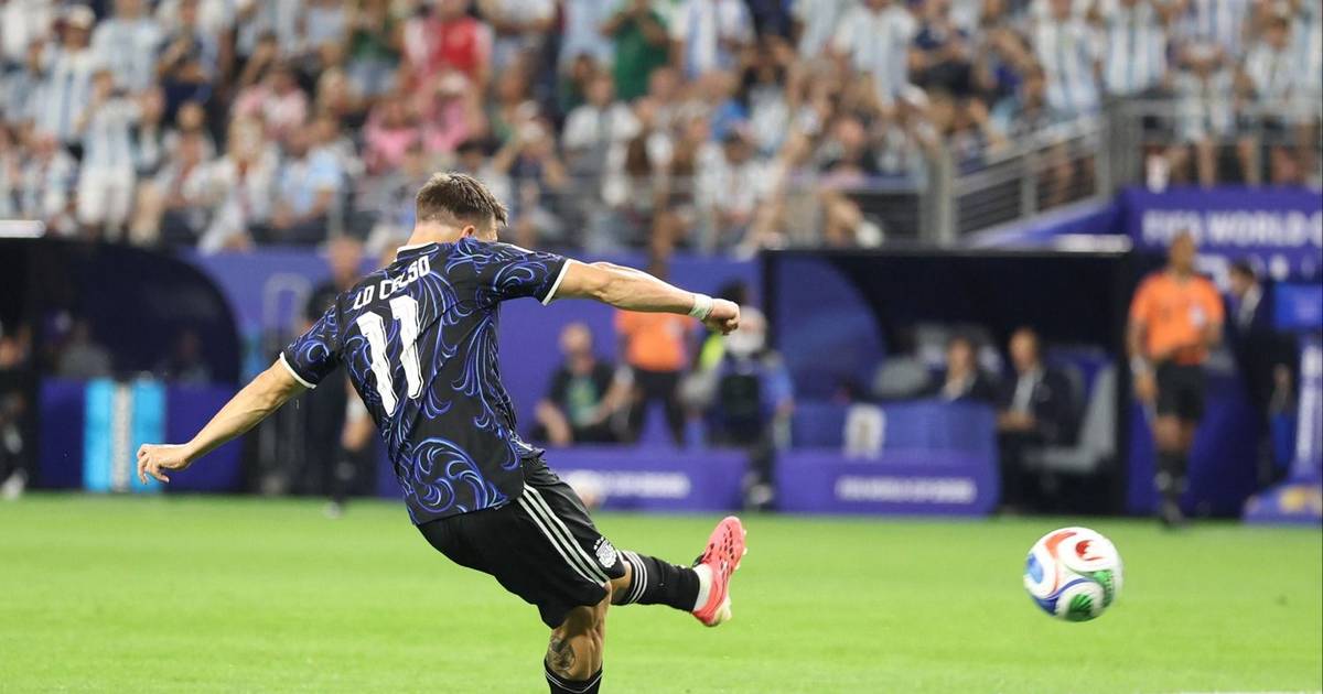VIDEO. ¡Qué golazo! Lo Celso la clavó de tiro libre en el 1 a 0