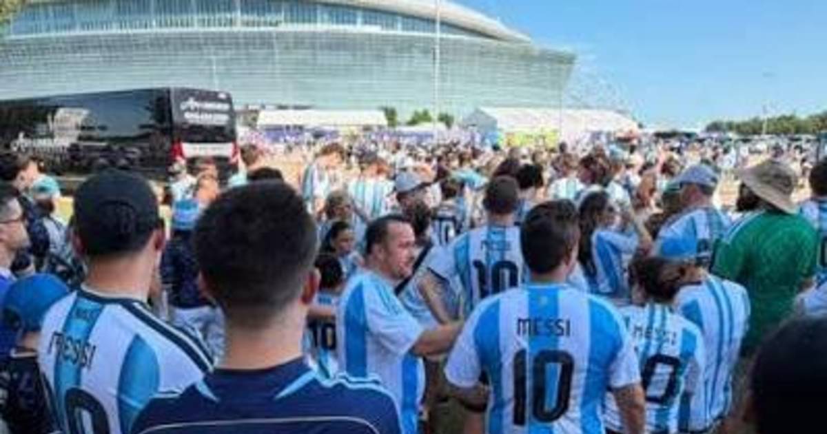 Cuatro hinchas tendrán prohibido ingresar a los estadios en Argentina