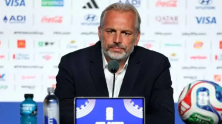 Insólito: el entrenador de RD Congo se enteró de la muerte de su padre en conferencia de…
