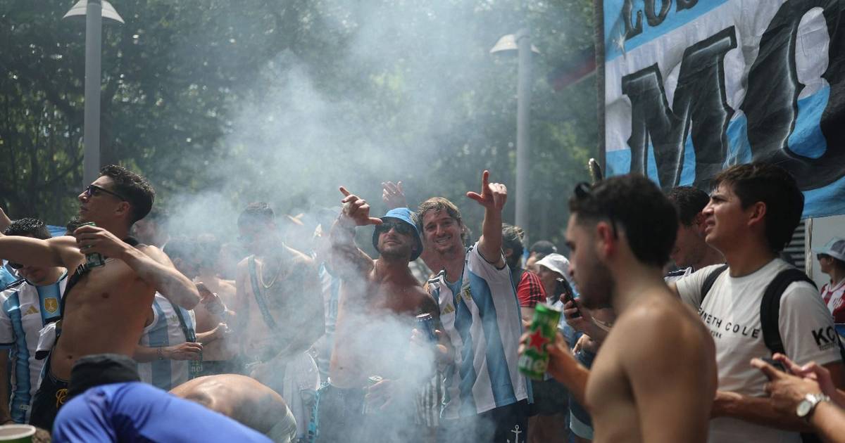 Miami se tiñó de celeste y blanco con un nuevo banderazo en la previa del partido de la…