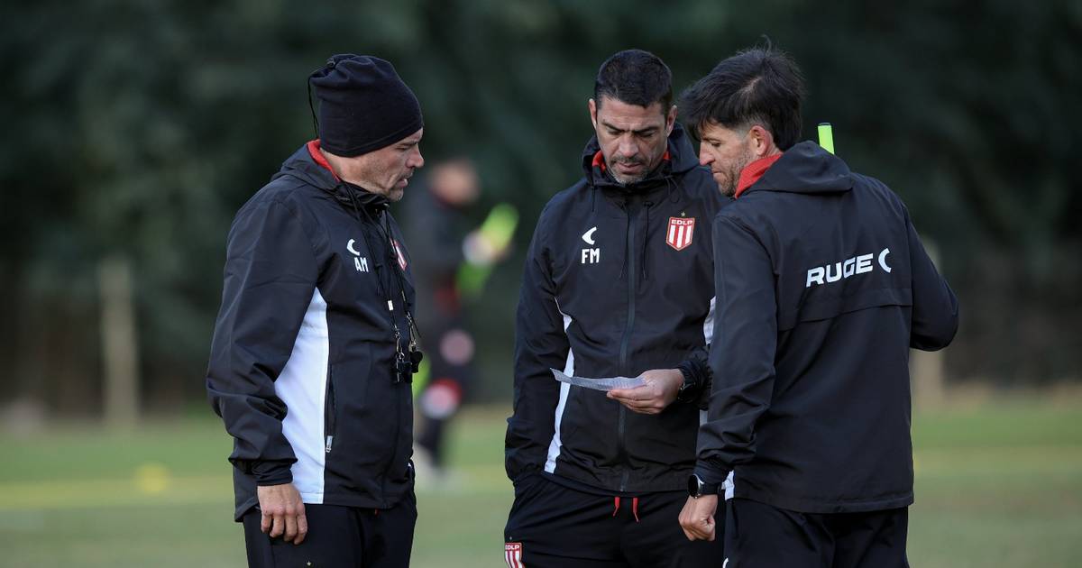 La drástica decisión que tomó Alexander Medina en Estudiantes tras la pretemporada en…