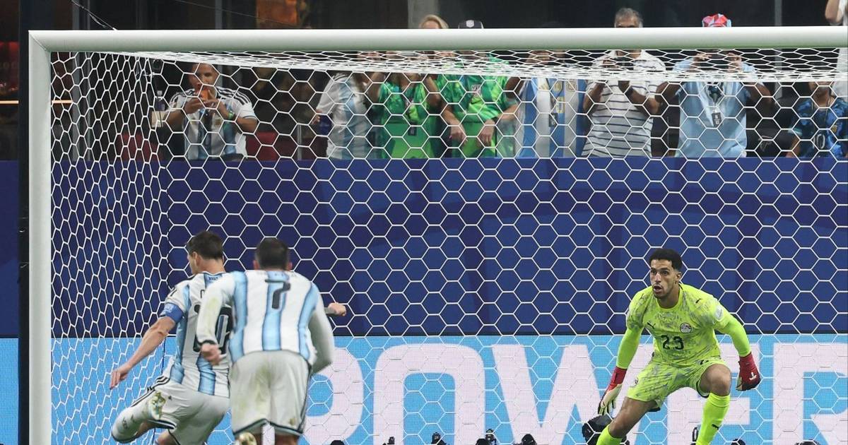 VIDEO. Falló Messi: el penal atajado por el arquero de Egipto